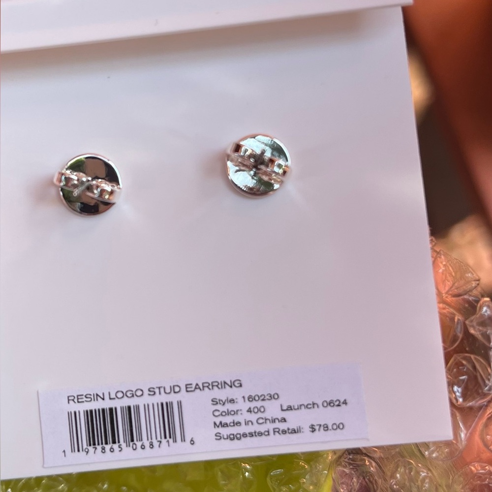 NEW Tory Burch Kira Pearl Stud Earrings Blue OS - Picture 4 of 12